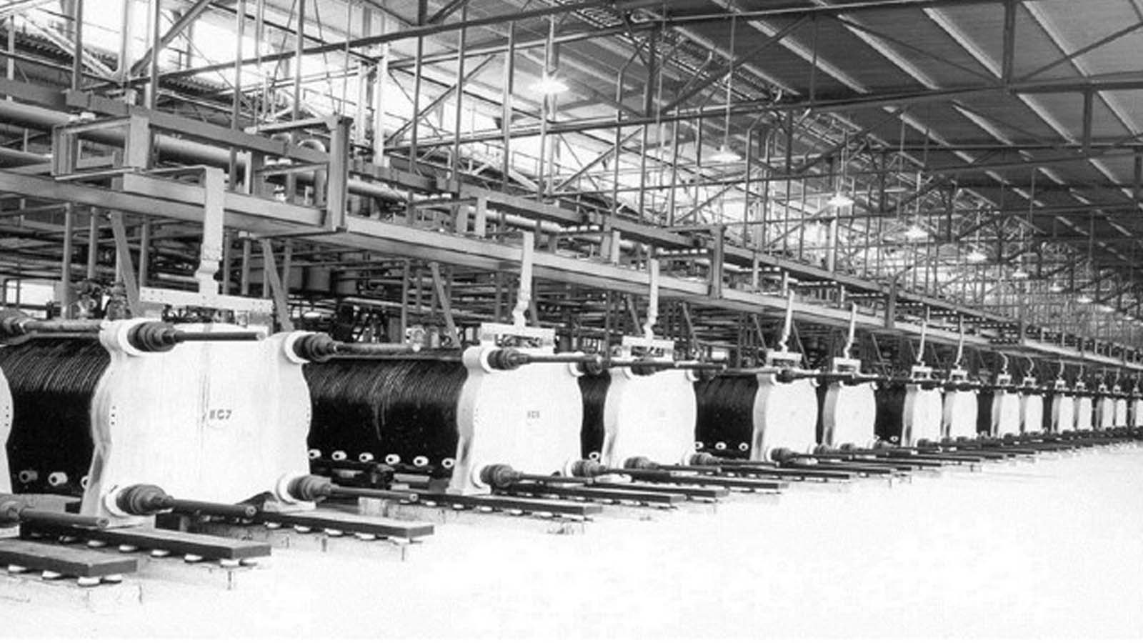 Historical photo of electrolyzers in Yara Glomfjord