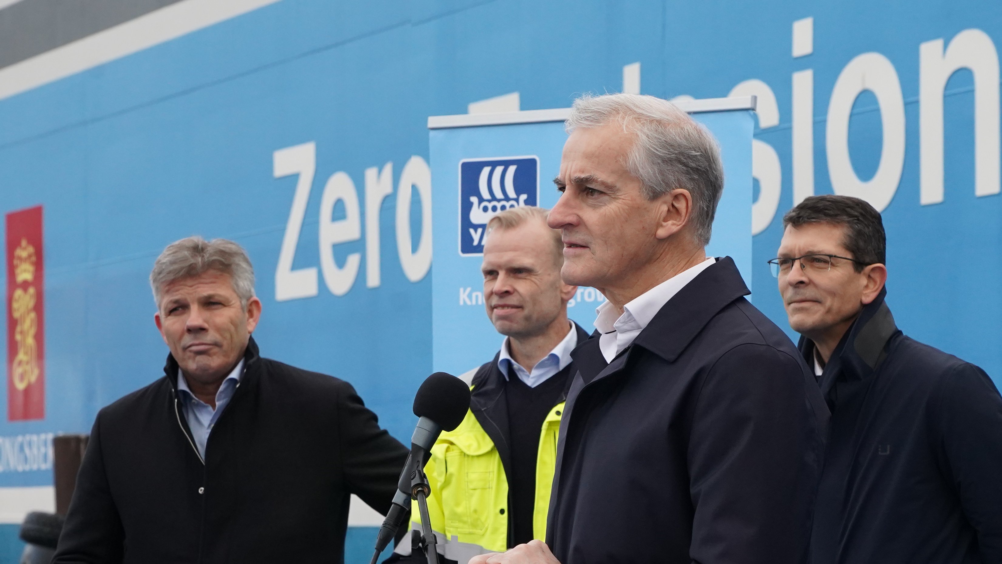 Norwegian Prime Minister at Yara Birkeland.jpg