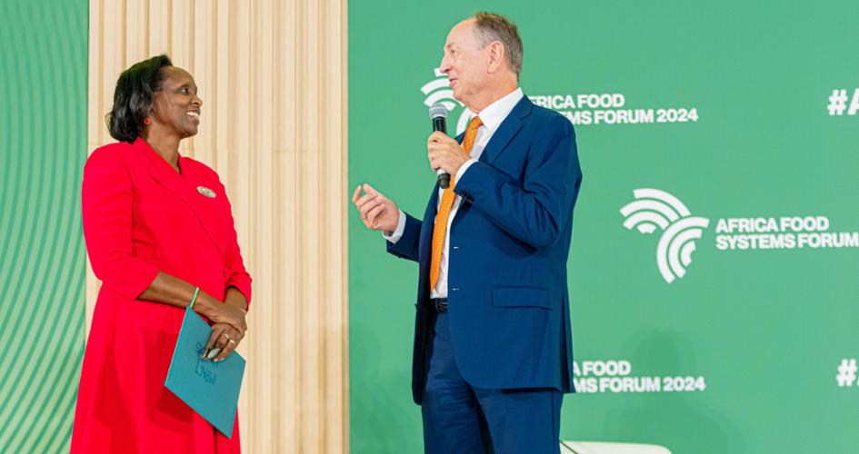 Arne Cartridge, Senior Advisor and Head of Global Initiatives, Yara International; and Dr Agnes Kalibata, President of the Alliance for a Green Revolution in Africa (AGRA)