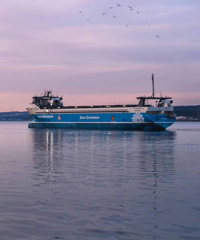 Yara Birkeland sailing in Oslo fjord at sunrise